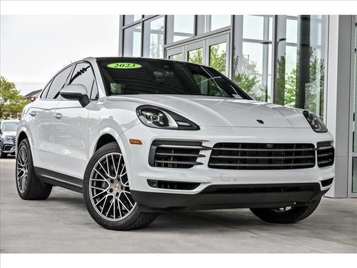 White 2023 Porsche Cayenne Platinum Edition