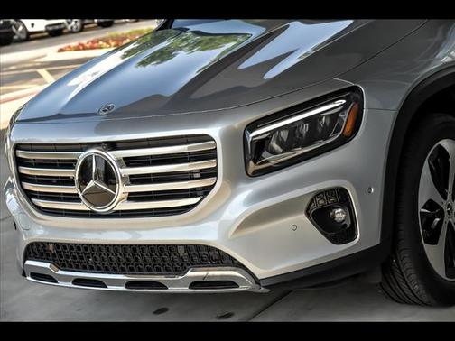 2025 Mercedes-Benz GLB 250 4MATIC