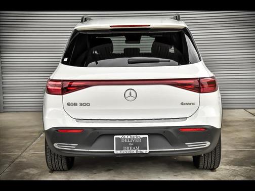 2024 Mercedes-Benz EQB 300 4MATIC