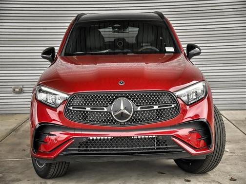 2025 Mercedes-Benz GLC 300 4MATIC