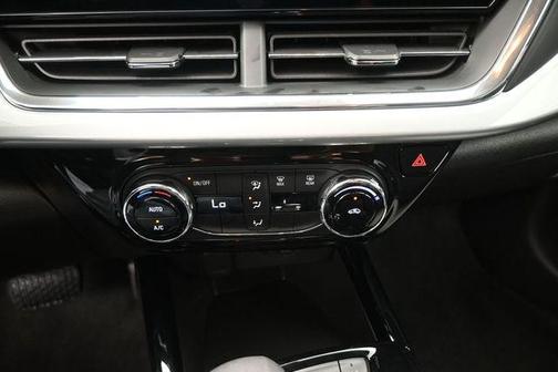 Sterling Gray Metallic 2025 Chevrolet Trax LT