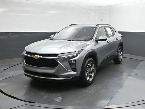 Sterling Gray Metallic 2025 Chevrolet Trax LT