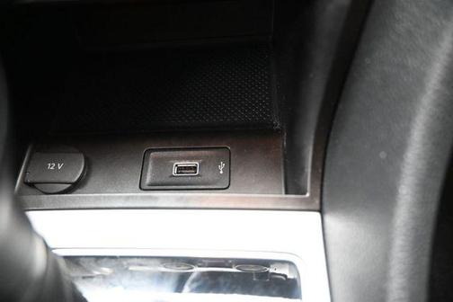 Racing Green 2022 Volkswagen Passat 2.0T Limited Edition