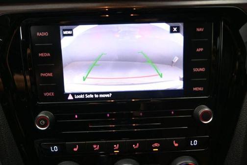 Racing Green 2022 Volkswagen Passat 2.0T Limited Edition