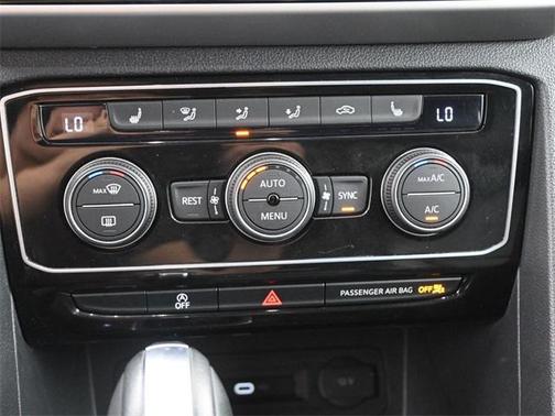 2023 Volkswagen Atlas 3.6L SE w/Technology