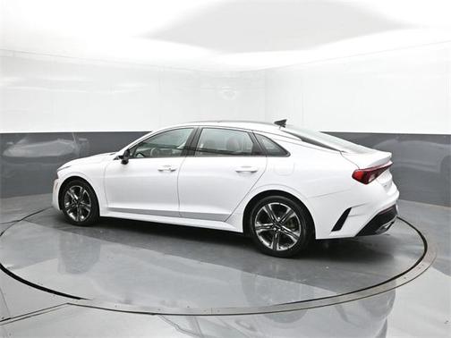 2022 Kia K5 EX