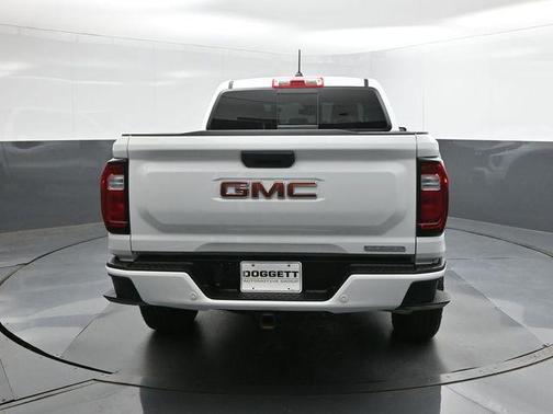 Summit White 2025 GMC Canyon Elevation