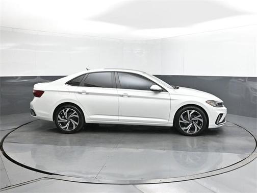 2025 Volkswagen Jetta 1.5T SEL