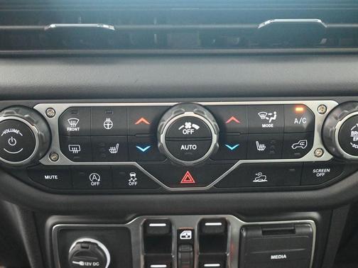 2025 Jeep Gladiator Mojave 4x4