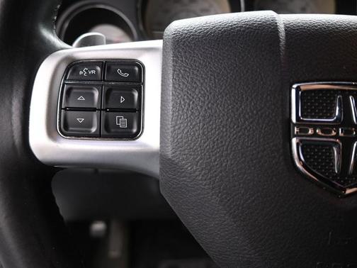 2013 Dodge Challenger SXT