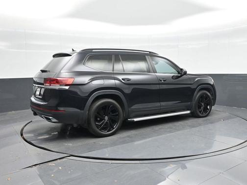 2021 Volkswagen Atlas 3.6L SE w/Technology