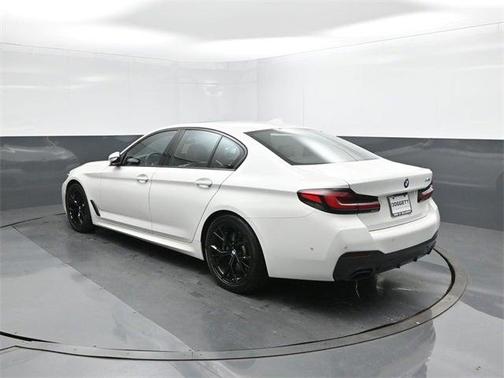 2022 BMW 540 i