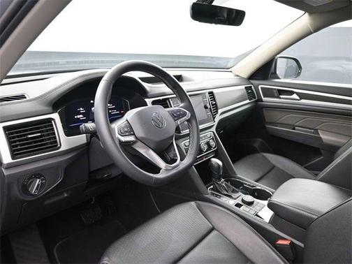 2022 Volkswagen Atlas 3.6L SE w/Technology
