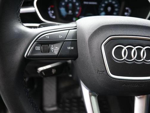 Chronos Gray Metallic 2022 Audi Q3 45 S line Premium