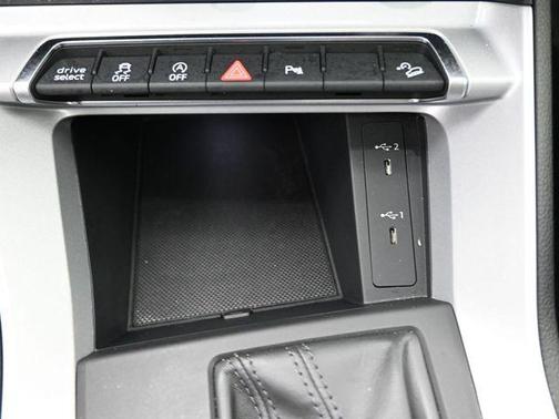 Chronos Gray Metallic 2022 Audi Q3 45 S line Premium