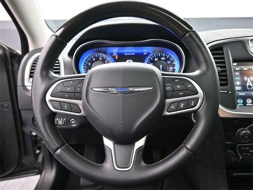 2018 Chrysler 300 Limited