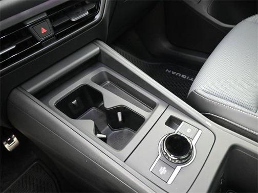 2025 Volkswagen Tiguan 2.0T SE R-Line Black 4MOTION