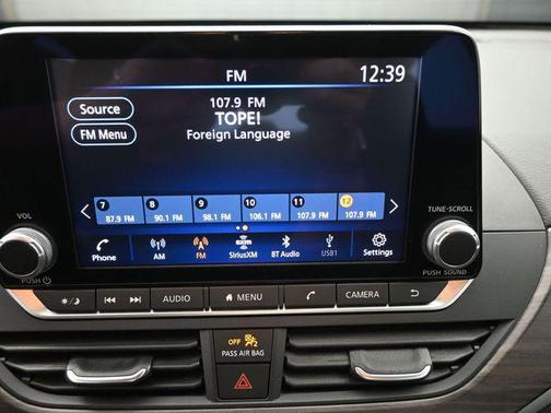 Super Black 2025 Nissan Altima 2.5 SV