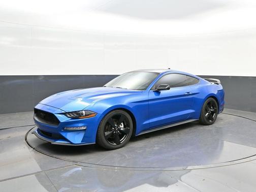 2021 Ford Mustang EcoBoost