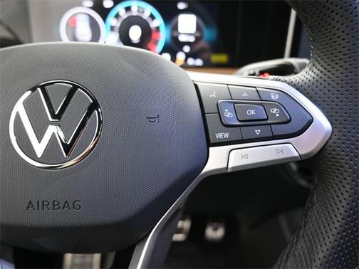 2026 Volkswagen Tiguan 2.0T SEL R-Line 4MOTION