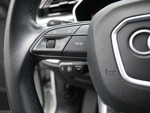 2023 Audi Q3 45 S line Premium Plus