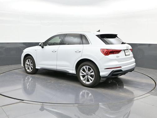 2023 Audi Q3 45 S line Premium Plus