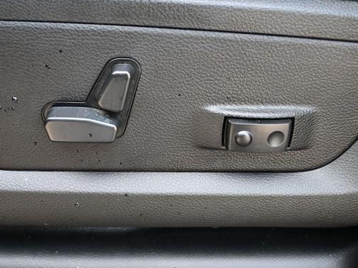 2023 RAM 3500 Lone Star Crew Cab 4x4 8' Box