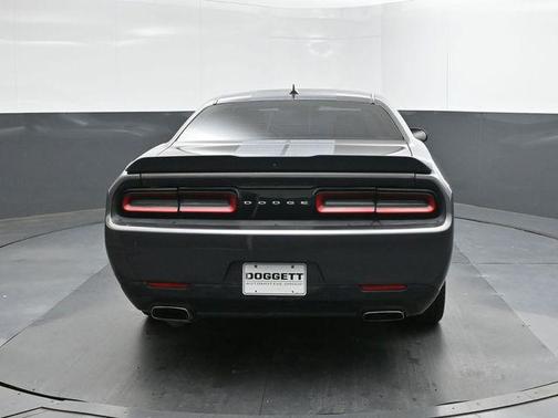 Granite Pearlcoat 2017 Dodge Challenger SXT