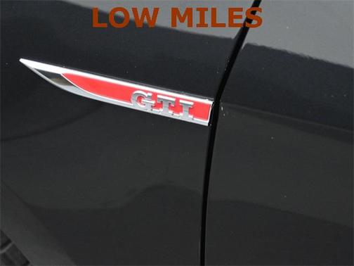 2021 Volkswagen Golf GTI 2.0T SE DSG