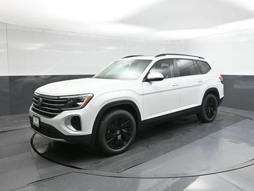 opal white pearl 2026 Volkswagen Atlas 2.0T SE w/Technology