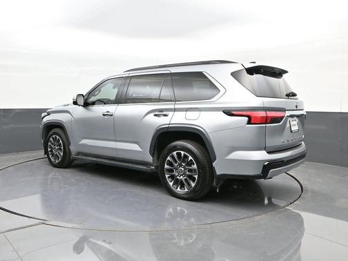 2023 Toyota Sequoia Platinum
