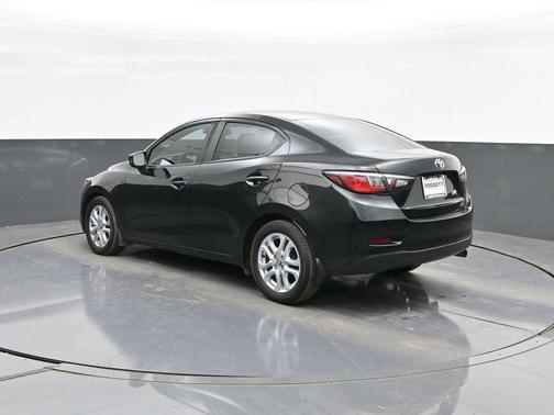 2017 Toyota Yaris iA Base