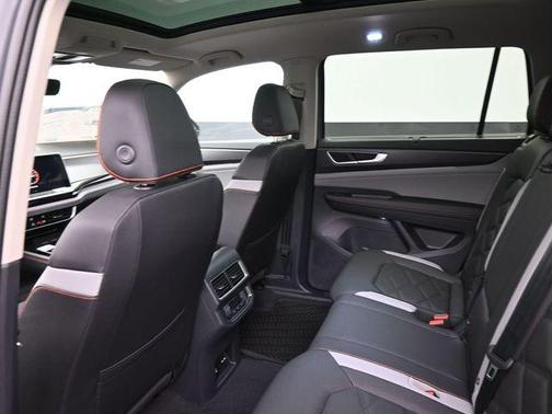 pure gray 2026 Volkswagen Atlas Peak Edition