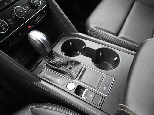 2021 Volkswagen Atlas Cross Sport 2.0T SE w/Technology