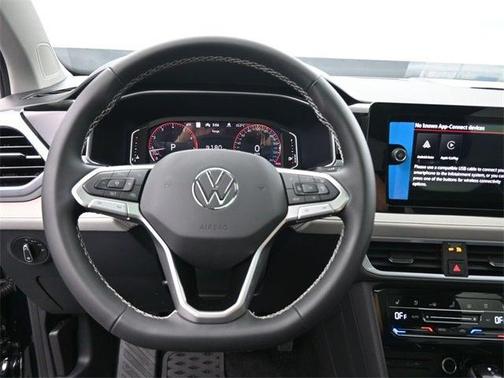 2026 Volkswagen Taos SEL
