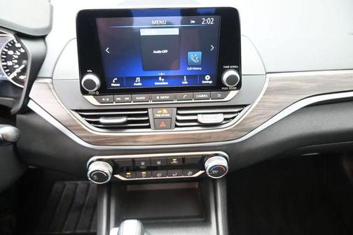 Super Black 2025 Nissan Altima 2.5 SV