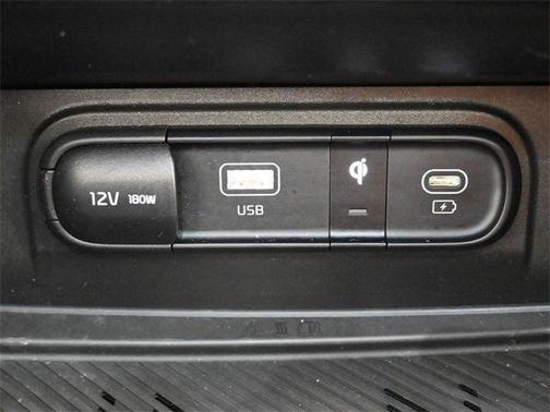 2023 Kia Sportage SX