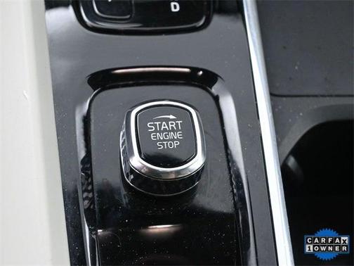 2022 Volvo XC60 B6 Inscription