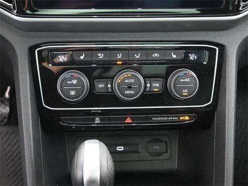 2022 Volkswagen Atlas Cross Sport 2.0T SEL