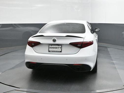 Alfa White 2019 Alfa Romeo Giulia Sport