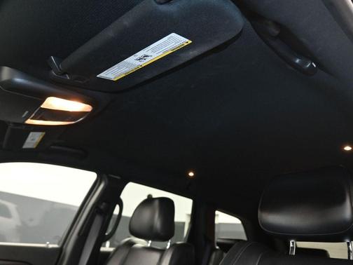 2022 Jeep Grand Cherokee Laredo