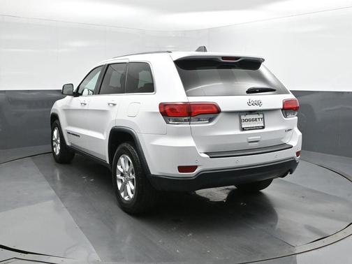 2022 Jeep Grand Cherokee Laredo