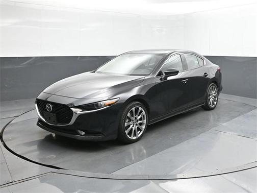 2022 Mazda Mazda3 FWD w/Premium Package