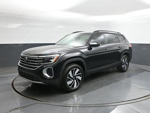 Pearl 2026 Volkswagen Atlas 2.0T SE w/Technology