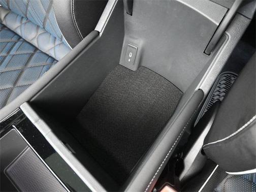 2025 Volkswagen Atlas Cross Sport 2.0T SEL Premium