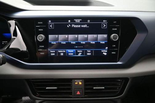 Deep Black Pearl 2022 Volkswagen Taos 1.5T SE