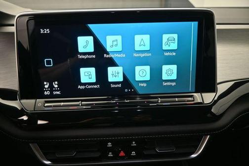 Deep Black Pearl 2025 Volkswagen Atlas Cross Sport 2.0T SE w/Technology