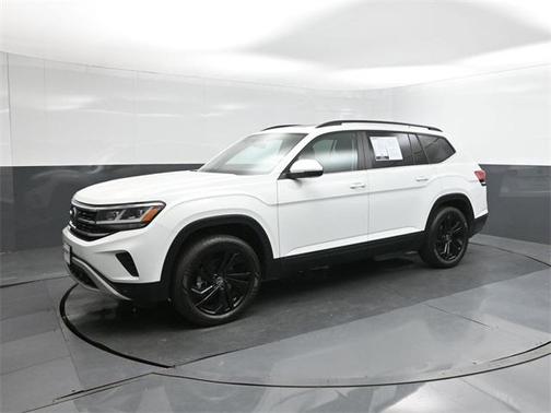 2022 Volkswagen Atlas 3.6L SE w/Technology