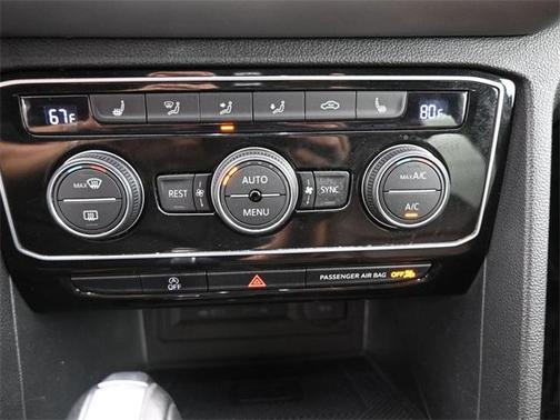 2022 Volkswagen Atlas 3.6L SE w/Technology