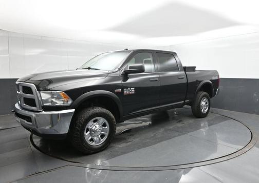 2017 RAM 2500 Tradesman Crew Cab 4x4 6'4' Box